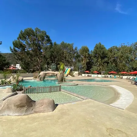Avec Terrasse - 3 Pers. - Api-1-52-2137 Camping *