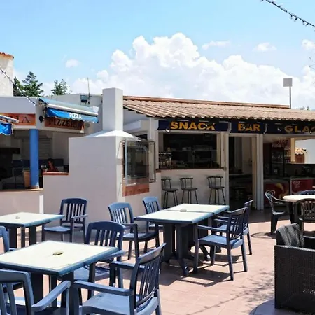 Avec Terrasse - 3 Pers. - Api-1-52-2137 Camping